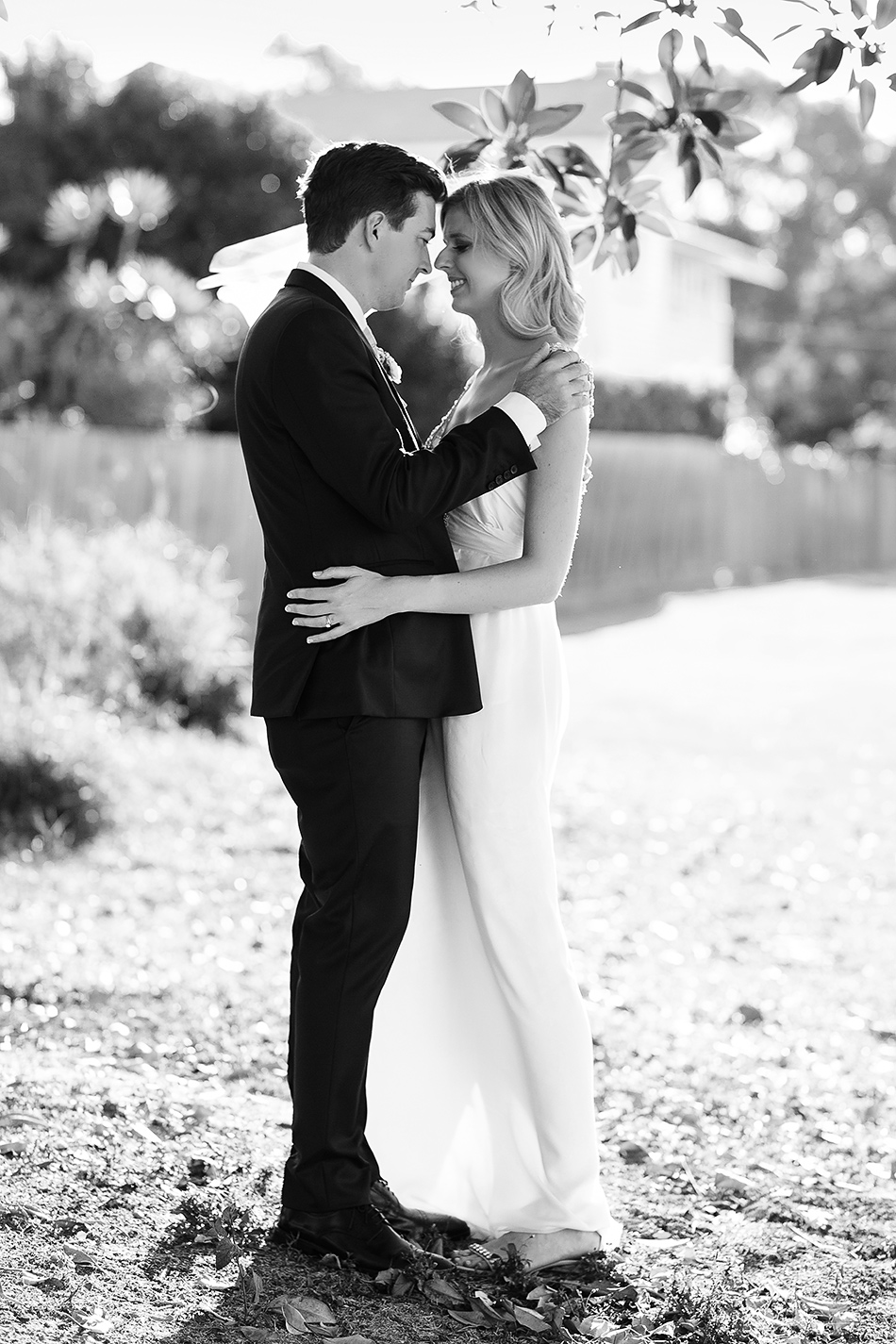 black and white wedding photos wedding photographer brisbane toowong rowing club